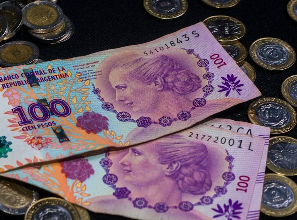 cuanto es 700 soles en pesos chilenos